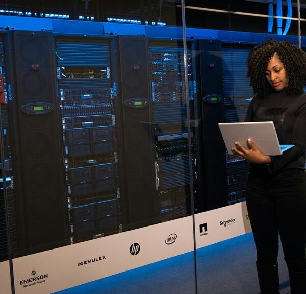 cloud network solutions 3303043721